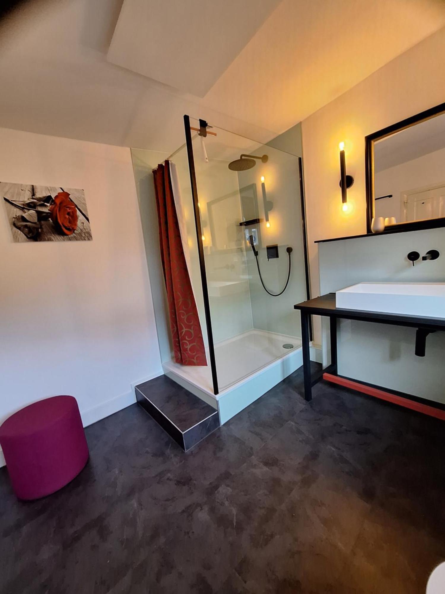 Apartment Moselperle- Urlaub Im Historischen Fachwerkhaeuschen *