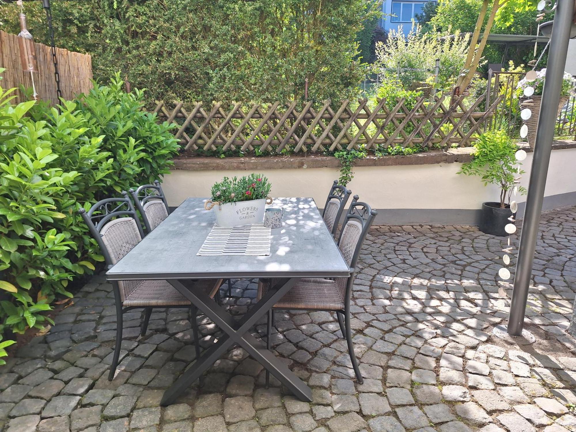 Apartment Moselperle- Urlaub Im Historischen Fachwerkhaeuschen *